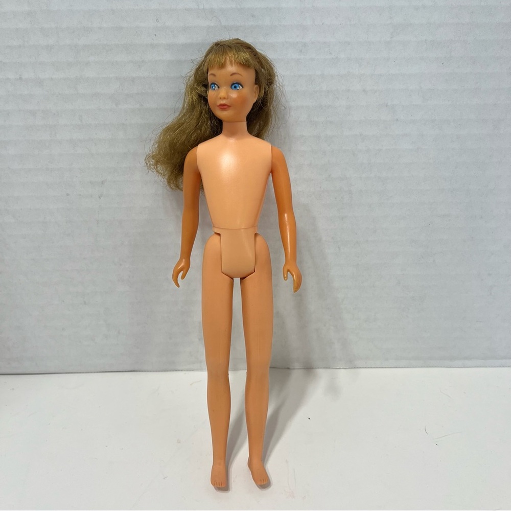 VINTAGE Skipper Barbie doll - Picture 1 of 15